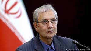 «انگشت در چشمان جامعه نکنیم»