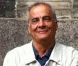 کاستوریادیز و کرختی روشنفکران