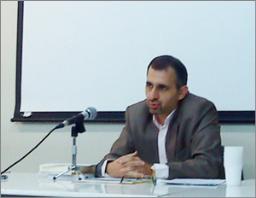 سخنرانی دکتر اکبری بیرق در نشست تخصصی «مطالعات فرهنگی و ادبیات تطبیقی»