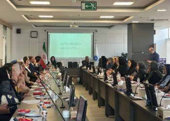 گزارش سمینار «اقتصاد و رسانه: از مبانی تا واقعیت»